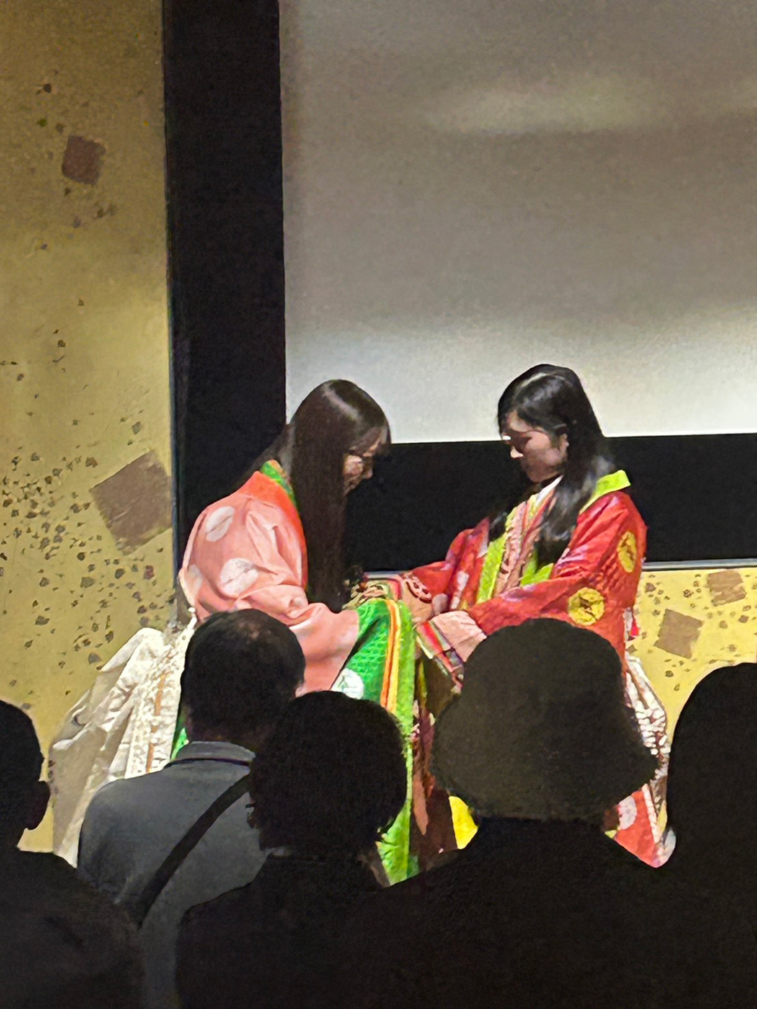 三重県誕生150周年「斎王まつり」でたどる斎宮跡の足跡《 歴代斎王13名に十二単の衣裳着装協力！》