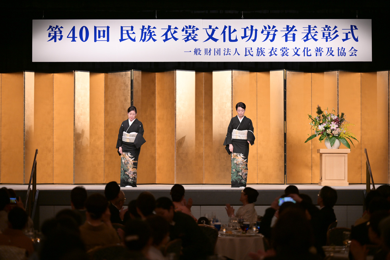 着付け舞一人振袖披露